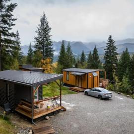 Golden Tiny Homes, hotel v destinaci Golden