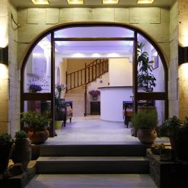 Afrodite Hotel Apartments: Mirina şehrinde bir otel