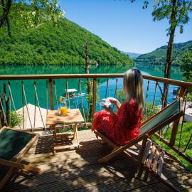 Glamping Bagrem, hotel di Jablanica