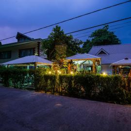 Zerof Guest House, viešbutis La Dige
