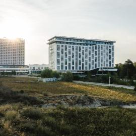 aja Warnemünde, hotel Warnemündében