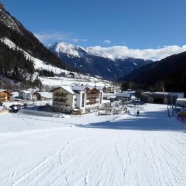 Hotel Bergkristall, hotel en Brennero