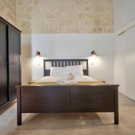 Old Lodge Apartment 3 by Vallettastay, Hotel in Valletta