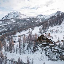 Le Refuge du Grand Hôtel - Altitude 1900 m - Accès Cabine - Cabin Access