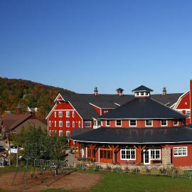 Viesnīca Clay Brook Hotel at Sugarbush pilsētā Warren