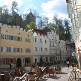 Hotel Krone, hotel din Brunico