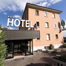 Hotel La Pioppa, hotel di Bologna