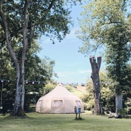 Camping d'artagnan, hotel u gradu Margouët-Meymès