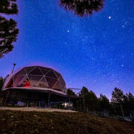 Continental Adventure Resort - Mountain Escape & Glamping, hotel di Livno
