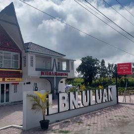 Hotel Wisma Mangurna, hotel di Doloksanggul