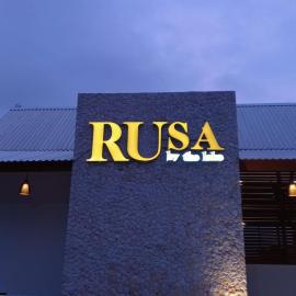 Rusa by The Lake, hotel v destinácii Baturiti