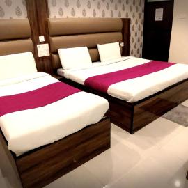 City Hotel, hotell i Prayagraj