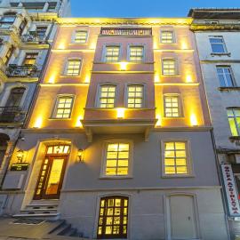 Meroddi Bağdatlıyan - 1892 Heritage Rooms by Galata Tower, hotel a Istanbul