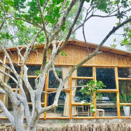Hide Away Bungalows in Ben Tre City, hotel en Ben Tre