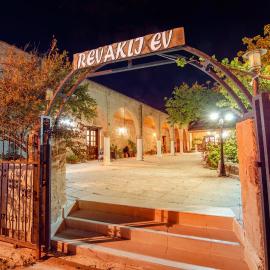 Revaklı Ev Guest House: Rizokarpaso şehrinde bir otel