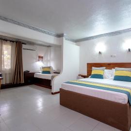Hôtel de Paris, hotel in Kaolack