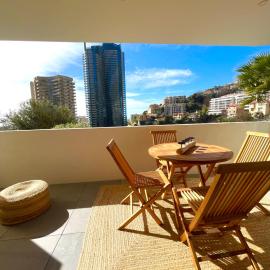 Luxueux Studio Neuf - Frontière Monaco - Piscine - Parking privé, hotel a Montecarlo