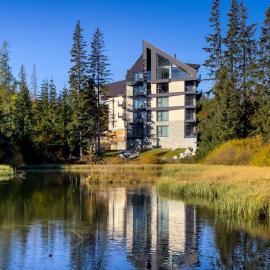 Štrbské Pleso में, होटल APLEND Lake Resort