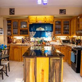 PRI Guest House，位于Arnos Vale的酒店