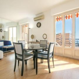 Spacieux 3 Pièces de standing au centre de Monaco, hotel em Monte Carlo