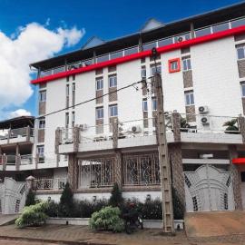 HÔTEL NOAHGARDEN 2, hotell sihtkohas Cotonou