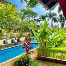 Résidence Bertille Abidjan Cocody, hotel u gradu Abidžan