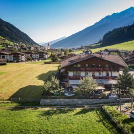 Hotel Brunnenhof, hotel Neustift im Stubaitalban