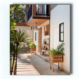 The Reef Hotel & Studios، فندق في كو ليبي