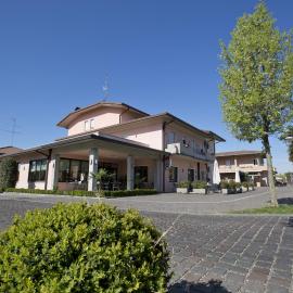 Hotel Ganfo, hotel in Sirmione