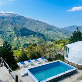 Paradise Inn, hotel u gradu Batumi