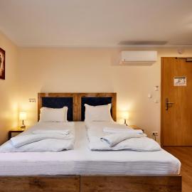 Hotel Isha, hotel in Frankfurt