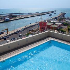 Hotel Tiber Rooftop & Wellness, hotel u gradu Fjumičino
