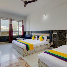 Itsy Hotels Satya Shree, hotel di Katra