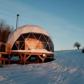 Mi-clos - luxury pods with private jacuzzi and sauna, khách sạn ở Orford