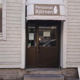 Pensionat Björnen، فندق في أوسترسوند