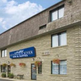 Petawawa River Inn & Suites, khách sạn ở Petawawa