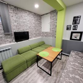 Дом 33 возле клиники Астхик, hotel in Yerevan