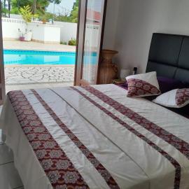 Les 2 Chambres Wassai avec leur piscine au pied du lit, hotell sihtkohas Rémiré