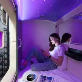 Capsule Hotel Constellation 89, ξενοδοχείο στο Λβιβ