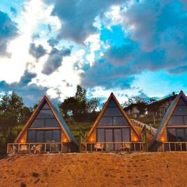 Ömra bungalov, хотел в Pazar