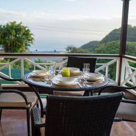 Enjoy Sunset @ Tropical Lookout, khách sạn ở Kingstown