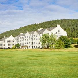Macdonald Cardrona Hotel, Golf & Spa、ピーブルスのホテル