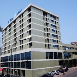 Hotel La Falaise Yaounde, hotel en Yaundé