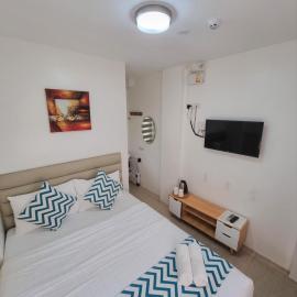 Grand Blue Beach Hotel, hotel di Boracay