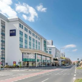 Dorint Hotel Dresden, hotel en Dresden