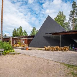 Luontoleirikeskus Honkiniemi, hotel en Ähtäri