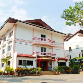 Thaen Thong Hotel，南奔的飯店