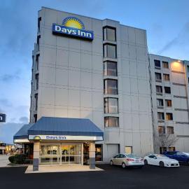 Days Inn by Wyndham Niagara Falls Near The Falls, hotel v mestu Niagara Falls