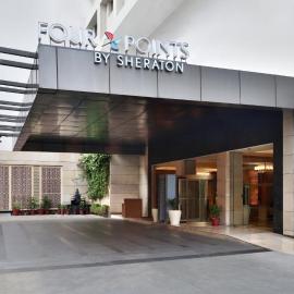 Four Points by Sheraton Jaipur, City Square, hotel di Jaipur