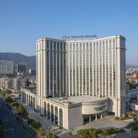 Wyndham Grand Lishui Downtown, hotel en Lishui